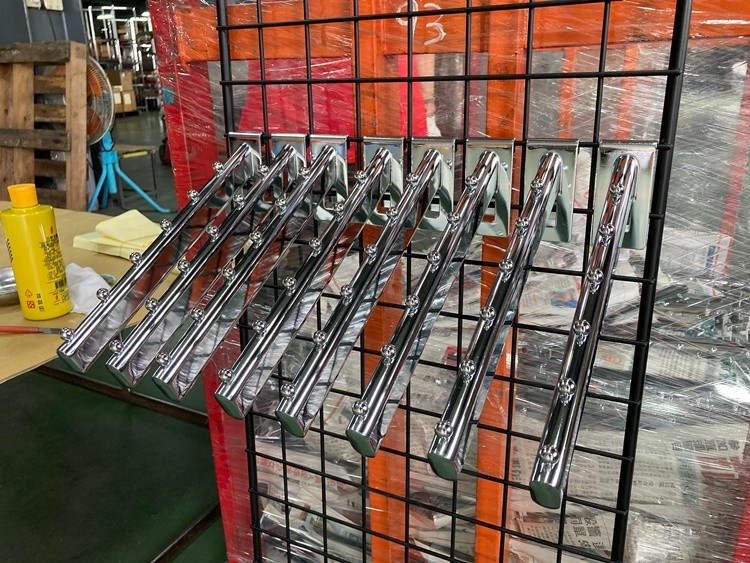 gridwall waterfall - reference (1)